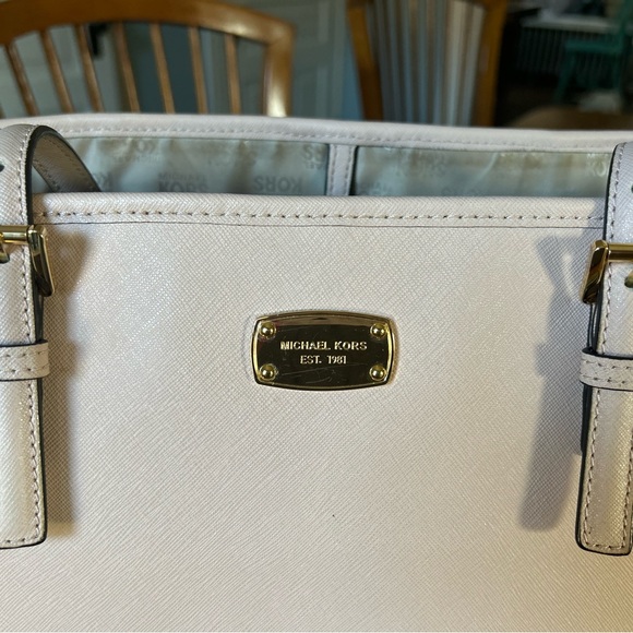 Michael Kors tote - Picture 5 of 6